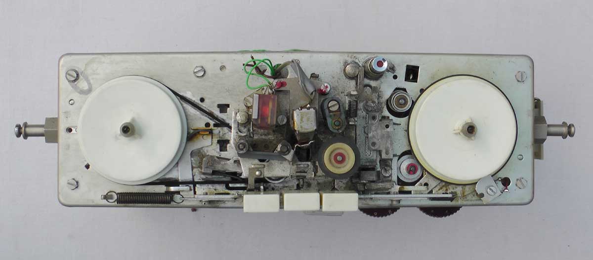 Aristona SA9101T portable reel to reel recorder 1965